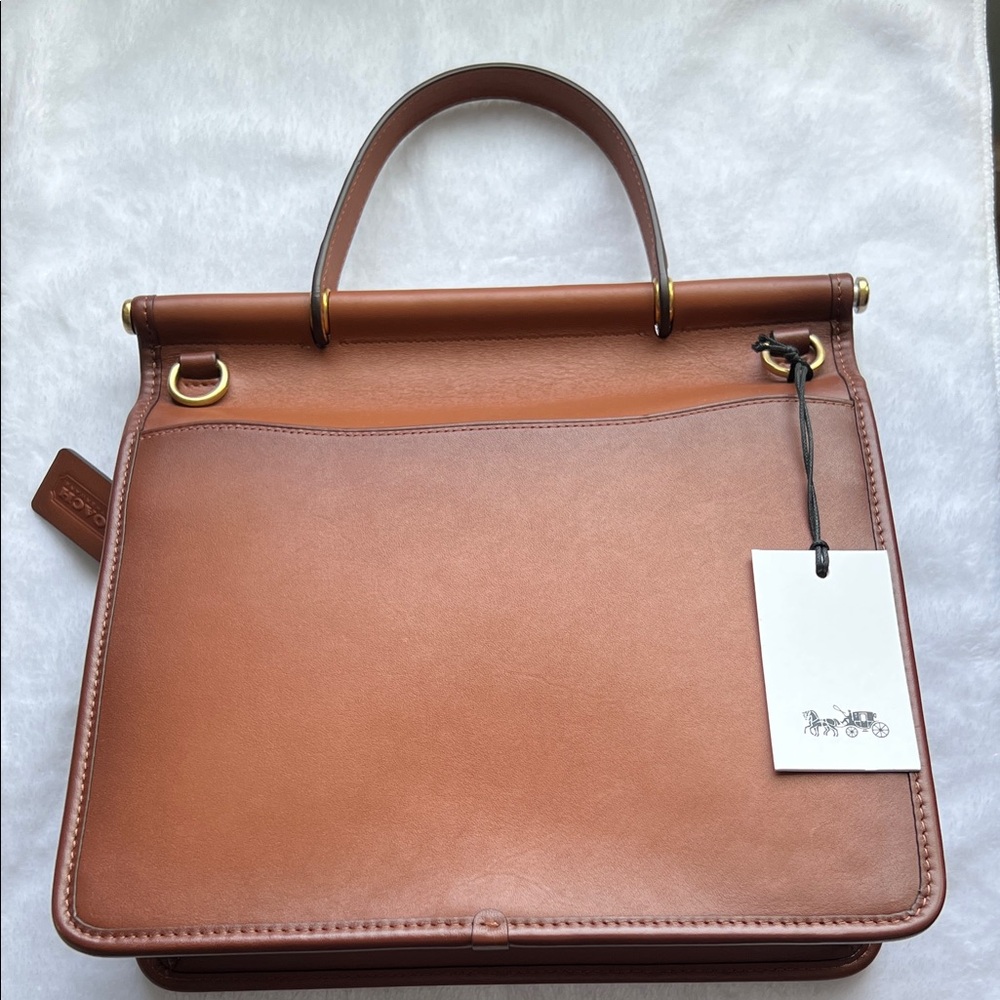 Coach Willis top handle. Tan Brown Leather Top Handle Satchel with Gold Turnlock - Picture 2 of 11